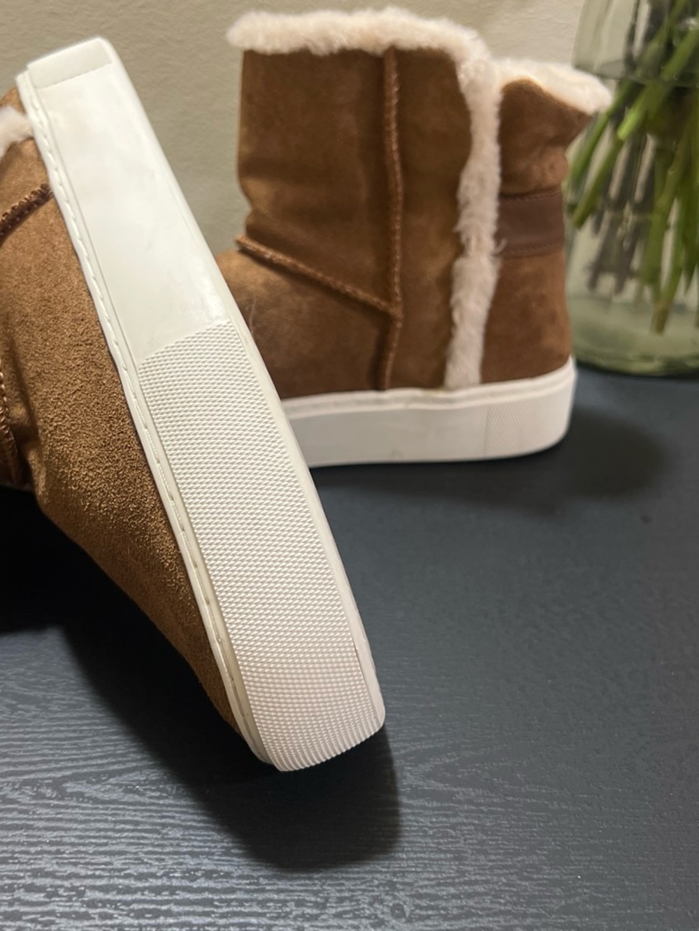 UGG Kids Brown Suede Shearling-Lined Slip-On Boots zise 6 women - Picture 5 of 8